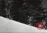 Standbild Skiausrüstung United States USA, 1942, aus Sekunde 11 historischem Filmmaterial Videoclip 65675064555