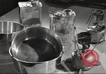 Standbild Skiausrüstung United States USA, 1942, aus Sekunde 14 historischem Filmmaterial Videoclip 65675064555
