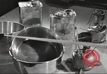Standbild Skiausrüstung United States USA, 1942, aus Sekunde 25 historischem Filmmaterial Videoclip 65675064555