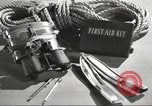Standbild Skiausrüstung United States USA, 1942, aus Sekunde 44 historischem Filmmaterial Videoclip 65675064555