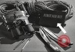 Standbild Skiausrüstung United States USA, 1942, aus Sekunde 50 historischem Filmmaterial Videoclip 65675064555