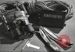 Standbild Skiausrüstung United States USA, 1942, aus Sekunde 52 historischem Filmmaterial Videoclip 65675064555