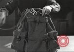 Standbild Skiausrüstung United States USA, 1942, aus Sekunde 15 historischem Filmmaterial Videoclip 65675064556