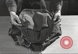 Standbild Skiausrüstung United States USA, 1942, aus Sekunde 31 historischem Filmmaterial Videoclip 65675064556