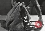 Standbild Skiausrüstung United States USA, 1942, aus Sekunde 50 historischem Filmmaterial Videoclip 65675064556