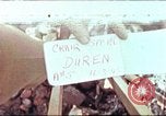 Image soldats des États-Unis Duren Allemagne, 1945, de la seconde 1 séquences d'archives historiques vidéo 65675064562