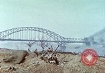 Immagine di Soldati statunitensi Remagen Germania, 1945, secondo 9 filmato di repertorio 65675064564