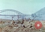 Immagine di Soldati statunitensi Remagen Germania, 1945, secondo 19 filmato di repertorio 65675064564