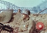 Immagine di Soldati statunitensi Remagen Germania, 1945, secondo 22 filmato di repertorio 65675064564