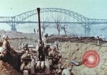 Immagine di Soldati statunitensi Remagen Germania, 1945, secondo 38 filmato di repertorio 65675064564