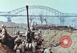 Immagine di Soldati statunitensi Remagen Germania, 1945, secondo 42 filmato di repertorio 65675064564