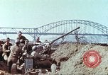 Immagine di Soldati statunitensi Remagen Germania, 1945, secondo 53 filmato di repertorio 65675064564