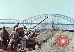 Immagine di Soldati statunitensi Remagen Germania, 1945, secondo 55 filmato di repertorio 65675064564