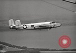 Standbild B-25 Mitchell Rockford Illinois USA, 1945, aus Sekunde 26 historischem Filmmaterial Videoclip 65675064610