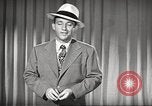 Standbild Bing Crosby United States USA, 1945, aus Sekunde 10 historischem Filmmaterial Videoclip 65675064612