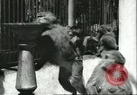 Standbild monkey Kindergarten Russland, 1956, aus Sekunde 11 historischem Filmmaterial Videoclip 65675064617