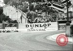 Standbild Stirling Moss car racing Sieg Monte Carlo Monaco, 1956, aus Sekunde 35 historischem Filmmaterial Videoclip 65675064618