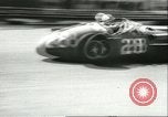 Standbild Stirling Moss car racing Sieg Monte Carlo Monaco, 1956, aus Sekunde 39 historischem Filmmaterial Videoclip 65675064618