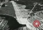 Standbild Rocket sled Test Utah United States USA, 1956, aus Sekunde 7 historischem Filmmaterial Videoclip 65675064621