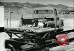 Standbild Rocket sled Test Utah United States USA, 1956, aus Sekunde 13 historischem Filmmaterial Videoclip 65675064621