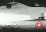 Standbild Rocket sled Test Utah United States USA, 1956, aus Sekunde 23 historischem Filmmaterial Videoclip 65675064621
