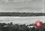 Standbild Rocket sled Test Utah United States USA, 1956, aus Sekunde 28 historischem Filmmaterial Videoclip 65675064621