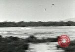 Standbild Rocket sled Test Utah United States USA, 1956, aus Sekunde 32 historischem Filmmaterial Videoclip 65675064621