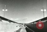 Standbild Rocket sled Test Utah United States USA, 1956, aus Sekunde 35 historischem Filmmaterial Videoclip 65675064621