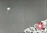 Standbild Rocket sled Test Utah United States USA, 1956, aus Sekunde 41 historischem Filmmaterial Videoclip 65675064621