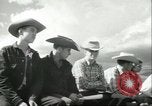 Standbild Teenager Rodeo Wettbewerb Oregon United States USA, 1956, aus Sekunde 4 historischem Filmmaterial Videoclip 65675064624