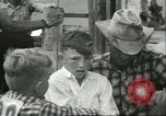 Standbild Teenager Rodeo Wettbewerb Oregon United States USA, 1956, aus Sekunde 52 historischem Filmmaterial Videoclip 65675064624