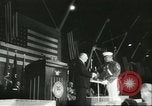 Standbild Wilburt Tucker New York United States USA, 1956, aus Sekunde 33 historischem Filmmaterial Videoclip 65675064626