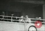 Standbild Queen Elizabeth Surrey England, 1956, aus Sekunde 36 historischem Filmmaterial Videoclip 65675064628