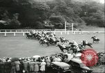 Standbild Queen Elizabeth Surrey England, 1956, aus Sekunde 43 historischem Filmmaterial Videoclip 65675064628