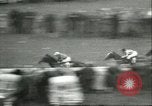 Standbild Queen Elizabeth Surrey England, 1956, aus Sekunde 62 historischem Filmmaterial Videoclip 65675064628