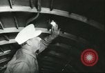 Standbild Ungarische Schüler entführten Flugzeug Deutschland, 1956, aus Sekunde 31 historischem Filmmaterial Videoclip 65675064630