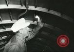 Standbild Ungarische Schüler entführten Flugzeug Deutschland, 1956, aus Sekunde 32 historischem Filmmaterial Videoclip 65675064630