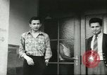 Standbild Ungarische Schüler entführten Flugzeug Deutschland, 1956, aus Sekunde 55 historischem Filmmaterial Videoclip 65675064630