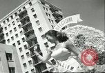 Standbild Miss Universe contest Long Beach California USA, 1956, aus Sekunde 18 historischem Filmmaterial Videoclip 65675064632