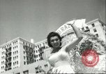 Standbild Miss Universe contest Long Beach California USA, 1956, aus Sekunde 22 historischem Filmmaterial Videoclip 65675064632
