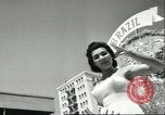 Standbild Miss Universe contest Long Beach California USA, 1956, aus Sekunde 23 historischem Filmmaterial Videoclip 65675064632