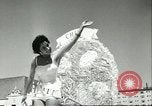Standbild Miss Universe contest Long Beach California USA, 1956, aus Sekunde 29 historischem Filmmaterial Videoclip 65675064632