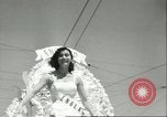 Standbild Miss Universe contest Long Beach California USA, 1956, aus Sekunde 41 historischem Filmmaterial Videoclip 65675064632