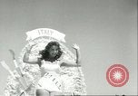 Standbild Miss Universe contest Long Beach California USA, 1956, aus Sekunde 45 historischem Filmmaterial Videoclip 65675064632