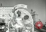 Standbild Miss Universe contest Long Beach California USA, 1956, aus Sekunde 53 historischem Filmmaterial Videoclip 65675064632