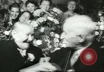 Standbild Heer und Vrow Reeffer Holland Niederlande, 1956, aus Sekunde 39 historischem Filmmaterial Videoclip 65675064633