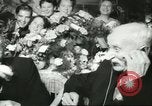 Standbild Heer und Vrow Reeffer Holland Niederlande, 1956, aus Sekunde 40 historischem Filmmaterial Videoclip 65675064633