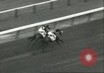 Standbild Monmouth Handicap Rennen Oceanport New Jersey USA, 1956, aus Sekunde 19 historischem Filmmaterial Videoclip 65675064634