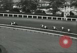 Standbild Monmouth Handicap Rennen Oceanport New Jersey USA, 1956, aus Sekunde 31 historischem Filmmaterial Videoclip 65675064634