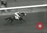 Standbild Monmouth Handicap Rennen Oceanport New Jersey USA, 1956, aus Sekunde 57 historischem Filmmaterial Videoclip 65675064634